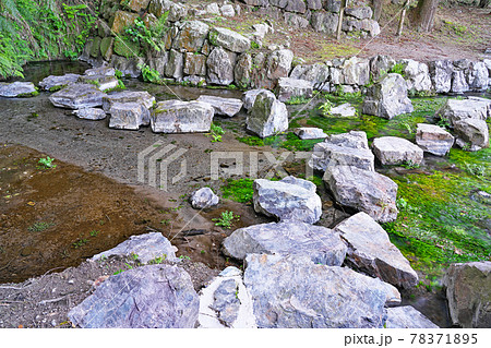 【普現堂湧水源】 鹿児島県志布志市有明町蓬原 78371895