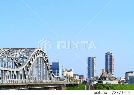 岐阜市、忠節橋と岐阜駅前超高層前ビル群の風景 岐阜市、忠節橋と岐阜駅前超高層前ビル群の風景 78373210