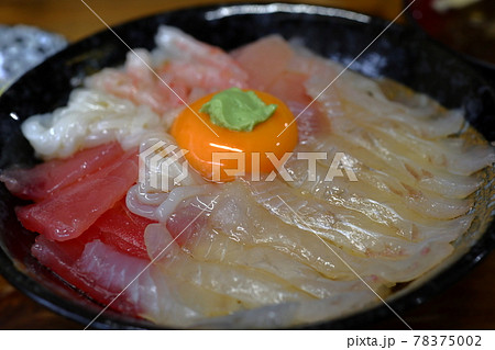 八戸市の漁師のわがまま丼 78375002