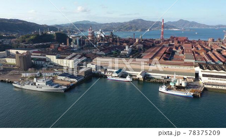呉の日新製鋼全景を空撮 78375209