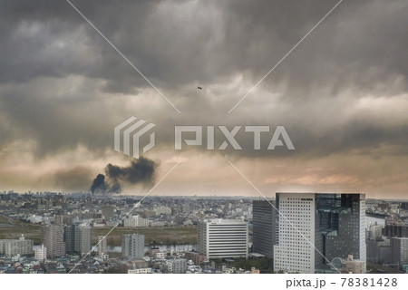 311東日本大震災当日 黒煙立ち上がる都心部遠景 Tokyo on Mar.11 2011 311東日本大震災当日 黒煙立ち上がる都心部遠景 Tokyo on Mar.11 2011 78381428