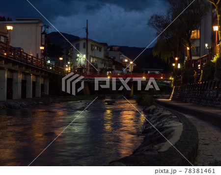 湯村温泉の夜景 78381461