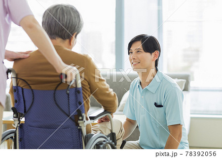介護士 介護士 78392056