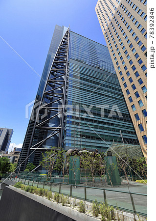 東京　汐留の都市風景　日本テレビタワーと汐留タワー 78392846