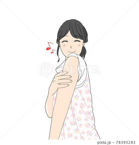 肩がつるつるになって喜ぶ女性 肩がつるつるになって喜ぶ女性 78393283
