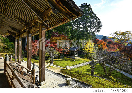 京都大原 魚山大原寺勝林院 本堂から庭を望む 京都大原 魚山大原寺勝林院 本堂から庭を望む 78394000