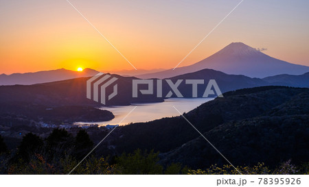 箱根・大観山の夕暮れ 78395926