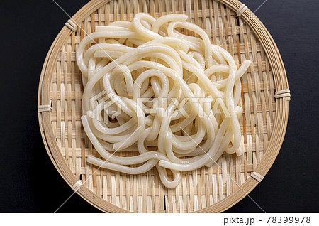 夏はさっぱりとざるうどん 夏はさっぱりとざるうどん 78399978