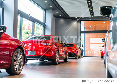 blur view of new modern car in showroom blur view of new modern car in showroom 78400237
