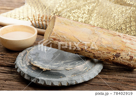 thanaka for beauty 78402919