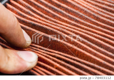 worn air filter worn air filter 78403112