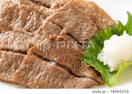 和風焼肉(ミスジ)。大根おろし添え。 和風焼肉(ミスジ)。大根おろし添え。 78404259