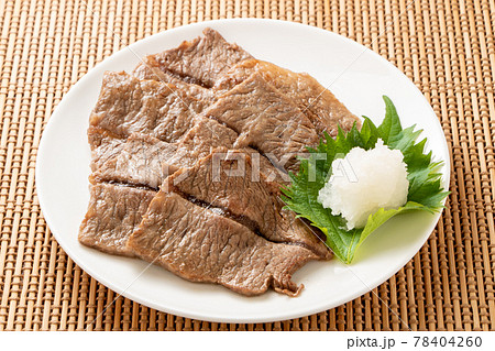 和風焼肉(ミスジ)。大根おろし添え。 和風焼肉(ミスジ)。大根おろし添え。 78404260