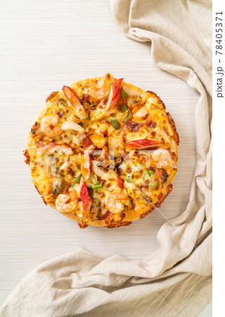 seafood pizza on wood tray 78405371