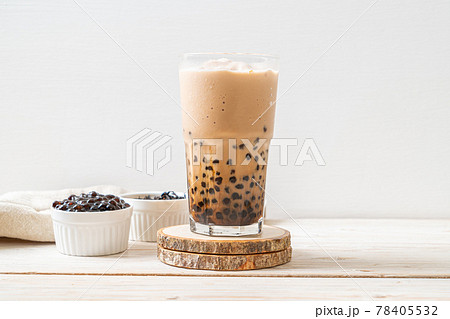 Taiwan milk tea with bubbles 78405532