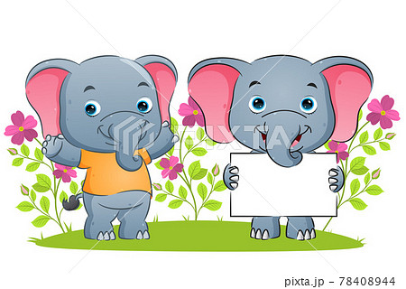 The happy elephant is holding a blank banner and giving the support in the garden 78408944