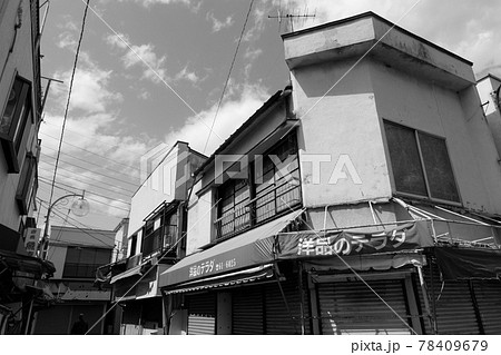 シャッター商店街 78409679