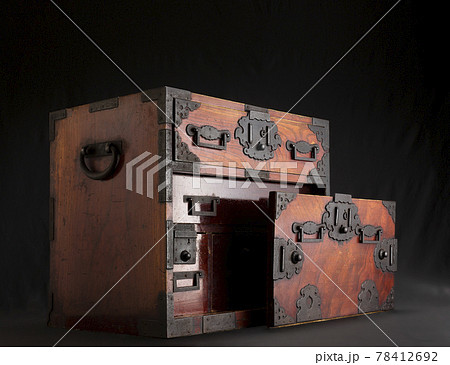 舟箪笥　当時物　扉のみ　美品 舟箪笥 当時物 扉のみ 美品 舟箪笥 扉のみ 当時物 美品