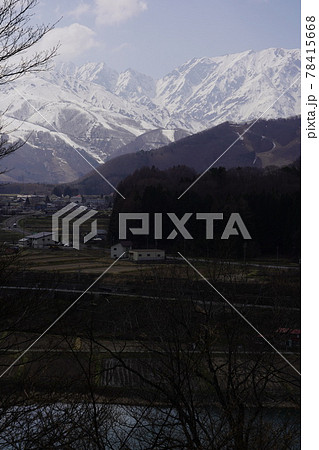 白馬村青鬼集落（不思議な青鬼伝説の村）天気が良ければ北アルプスの絶景が見られます。 78415668