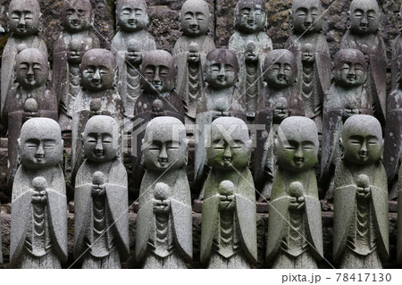 長谷寺 並ぶ水子地蔵 長谷寺 並ぶ水子地蔵 78417130