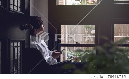 男性ポートレート 78418736