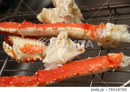タラバガニの調理 78418780