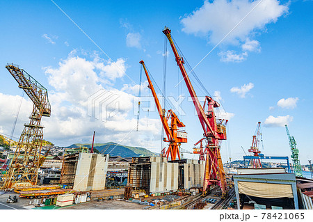 長崎県佐世保市 造船の街佐世保の街並み(SSK佐世保重工業株式会社佐世保造船所) 長崎県佐世保市 造船の街佐世保の街並み(SSK佐世保重工業株式会社佐世保造船所) 78421065