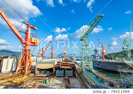 長崎県佐世保市 造船の街佐世保の街並み(SSK佐世保重工業株式会社佐世保造船所) 長崎県佐世保市 造船の街佐世保の街並み(SSK佐世保重工業株式会社佐世保造船所) 78421066