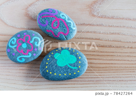 Stones painted with markers Stones painted with markers 78427264