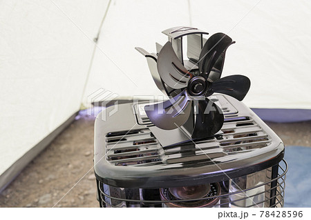 【冬キャン　ストーブと扇風機】 78428596