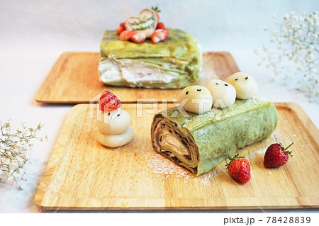 Mille Crepe Cake, Green Tea Roll Cake, Matcha Cake 78428839