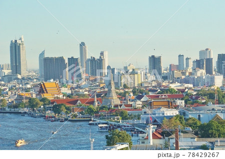 View of Wat Arun and Chao Phraya River in Bangkok 78429267