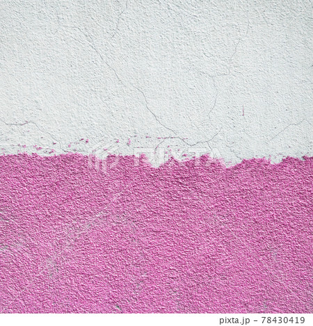 Wall after renovation 78430419