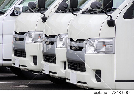 自動車イメージ　ビジネス車　トヨタハイエース 78433205