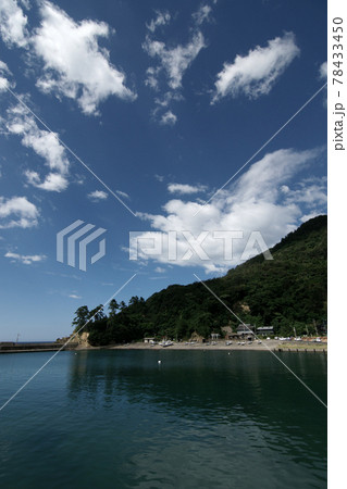 鳥取　四季の散歩　夏　砂丘岩戸 78433450