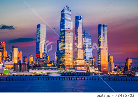New York, United States - Sunset view of Manhattan 78435702