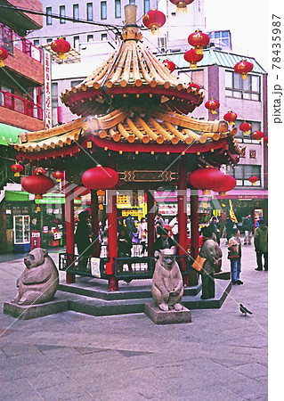 南京町広場 神戸元町のイラスト素材