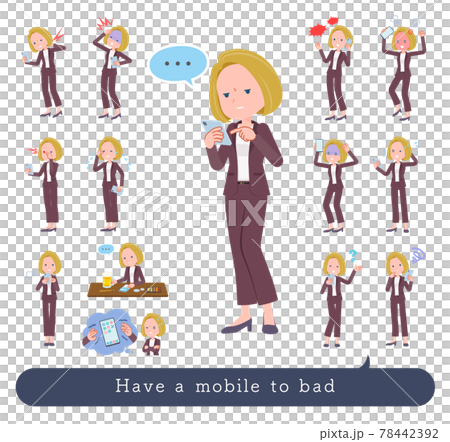 スマホを使って不幸せな金髪ビジネス女性のセット 78442392