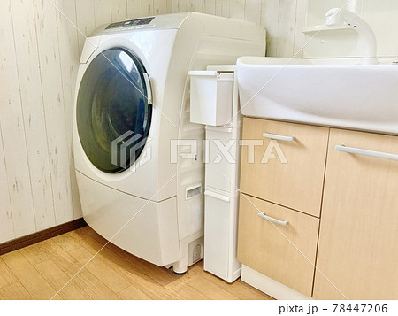 洗面所のすき間用家具　幅14センチ　 78447206