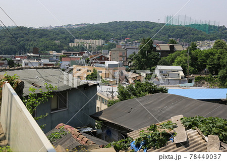 屋根 住宅 煙突 78449037