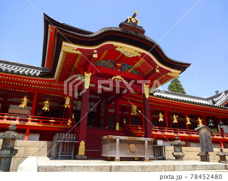 石清水八幡宮(いわしみずはちまんぐう)の社殿 楼門 石清水八幡宮(いわしみずはちまんぐう)の社殿 楼門 78452480