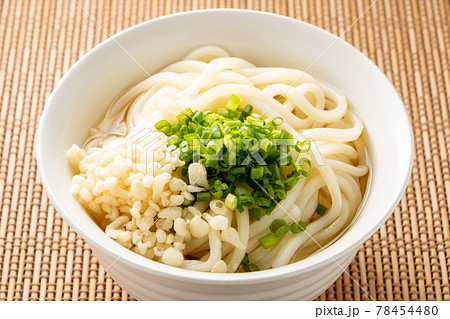 シンプルなぶっかけうどん。 78454480