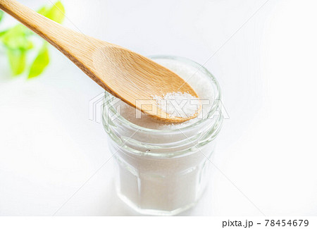 瓶に入ったうまみ調味料 78454679