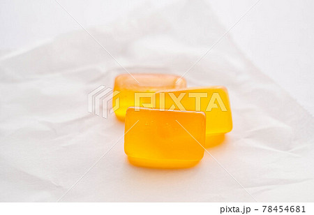 カリンのど飴 78454681