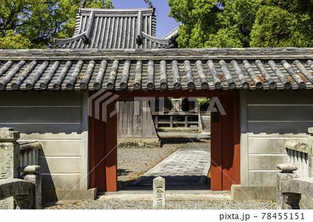 斑鳩寺　東門　赤門　兵庫県揖保郡太子町 78455151