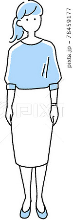 その場に立つビジネスライクな女性 78459177