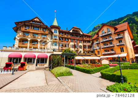 Traditional houses, Lauterbrunnen valley, Switzerland 78462128