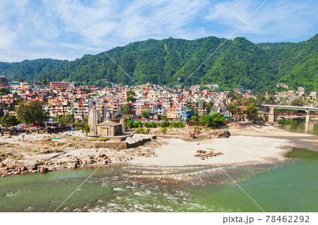 Mandi town aerial view in India 78462292