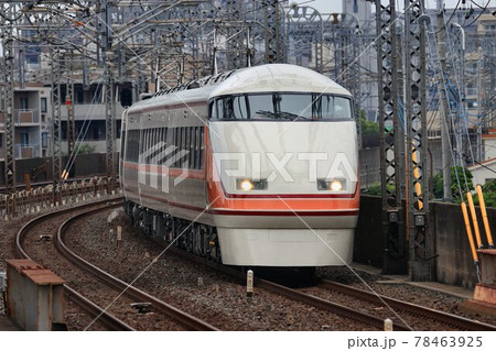 蘇ったオリジナル塗装…デビューカラーリングを纏い日光路へ『特急スペーシア』原色復活車 78463925