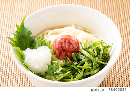 梅しそおろしぶっかけうどん(冷)。 梅しそおろしぶっかけうどん(冷)。 78466035